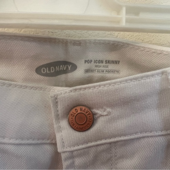 Old Navy new with tags white jeans - Picture 4 of 5